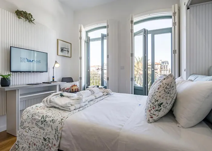 Lovely Balcony Downtown Апартаменты Порту