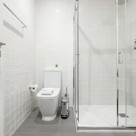 Lovely Balcony Downtown *