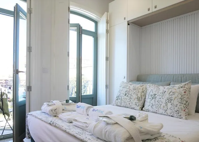 Lovely Balcony Downtown Apartment Porto