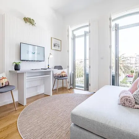 דירה Lovely Balcony Downtown *