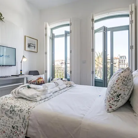 Lovely Balcony Downtown דירה פורטו