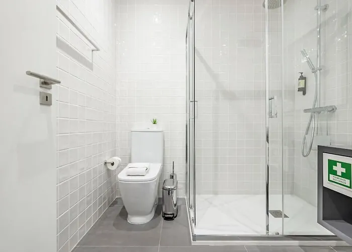 Lovely Balcony Downtown *