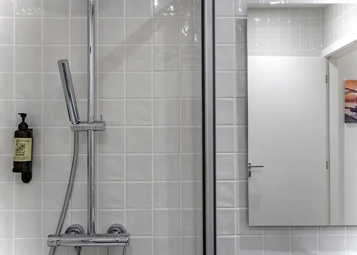 Lovely Balcony Downtown Daire *